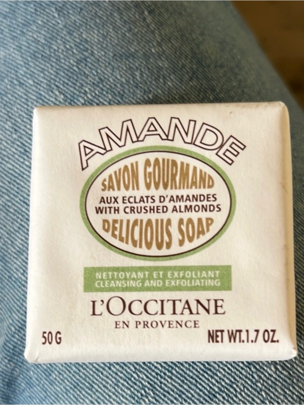 L'OCCITANE Almond Exfoliating Body Soap - NEW